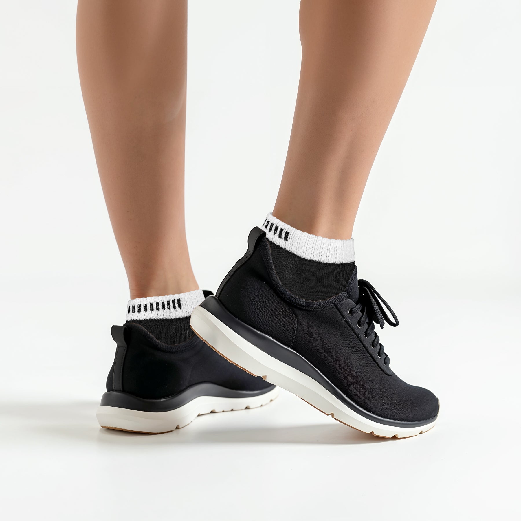 Sneakersocken, schwarz, weiße Manschette, Branding