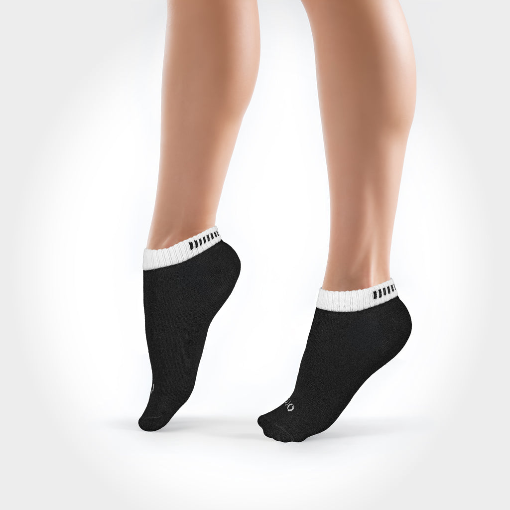 Sneakersocken, schwarz, weiße Manschette, Branding